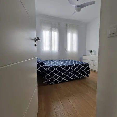 Estacion Joaquin Sorolla Myhomestay Valensiya